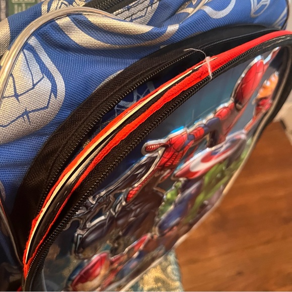 marvel backpack - Picture 4 of 10